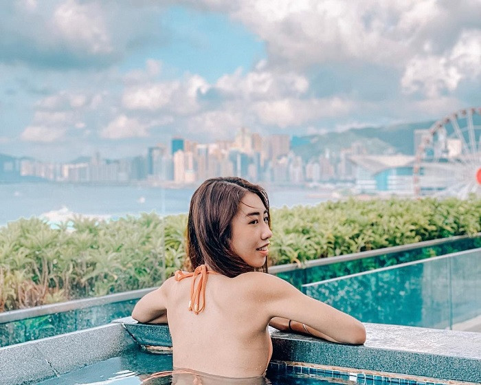 Lạc vào không gian sang chảnh tại khách sạn Four Seasons Hong Kong tọa lạc ngay cảng Vicoria