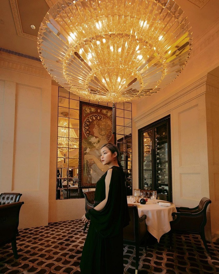 Khách sạn Four Seasons Hong Kong