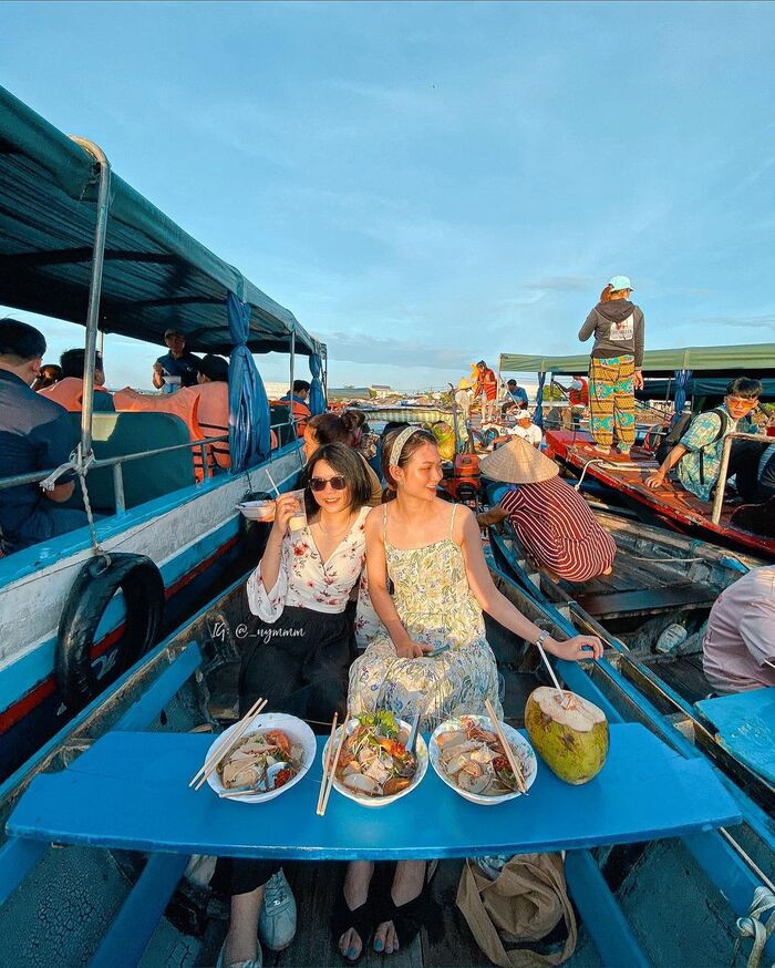 Khám phá các địa điểm du lịch gần khách sạn