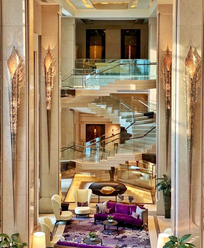 Không gian sang trọng bên trong Siam Kempinski Hotel