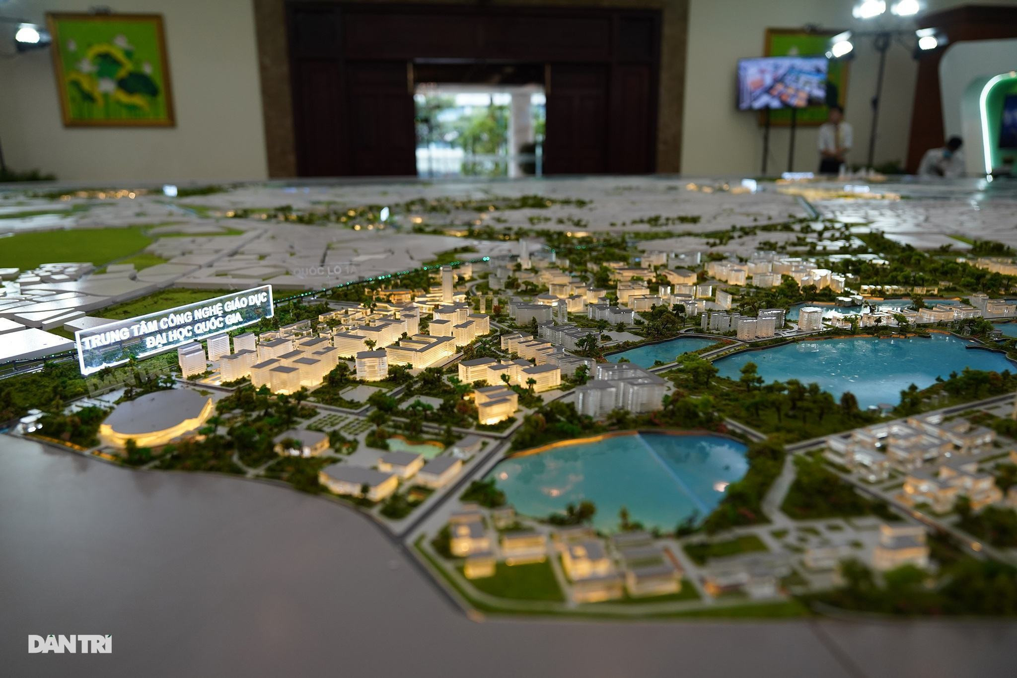 Khu trung tâm công nghệ giáo dục Đại học Quốc gia