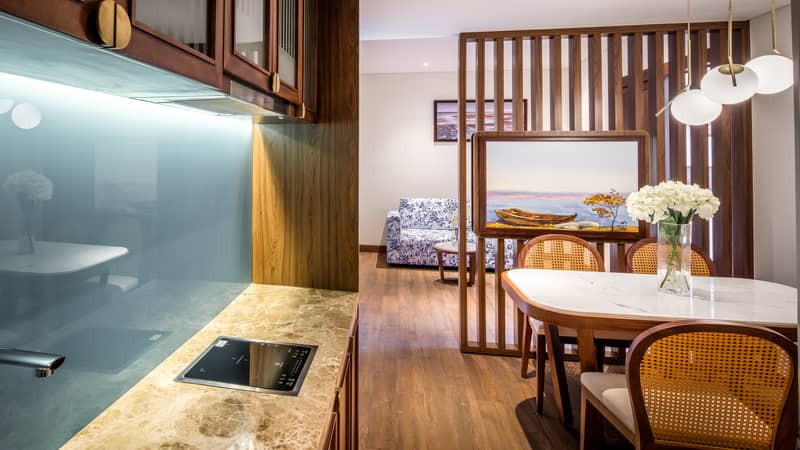 Khu vực ăn uống trong phòng Executive Deluxe