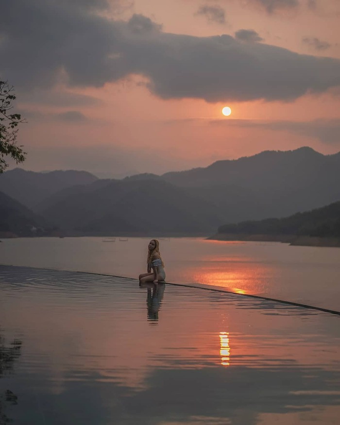 Khung cảnh bình minh tuyệt đẹp tại Mai Châu HideAway Resort