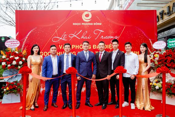 Khung cảnh lễ khai trương văn phòng đại diện tại Quảng Ninh
