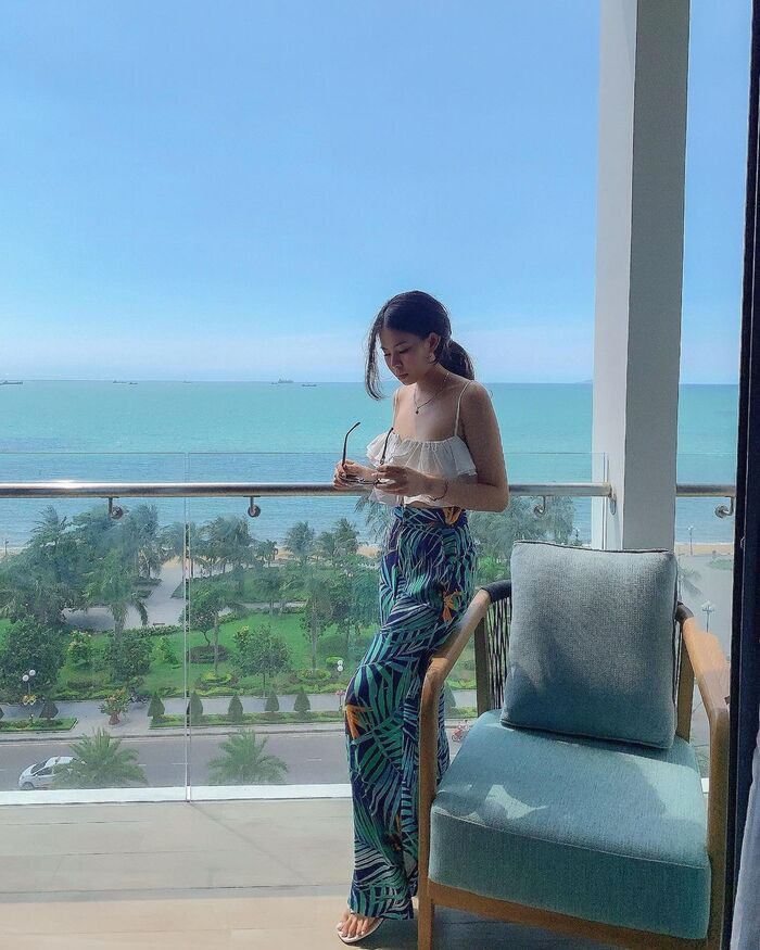 Khung cảnh quyến rũ từ khu vực bể bơi