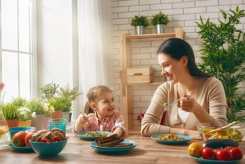 Đi tìm giải pháp cho trẻ biếng ăn