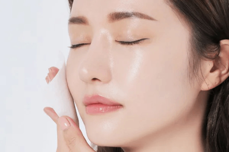 Kiên trì chăm sóc da mặt là yêu tố quan trọng để đạt được hiệu quả tốt nhất.