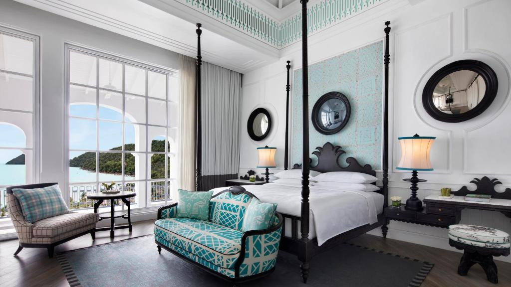 Kiến trúc ban công đẹp mắt của phòng Turquoise