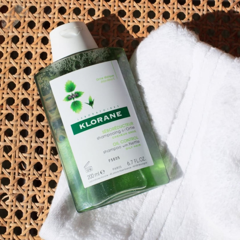 Klorane Oil Control giúp kiểm soát dầu tốt