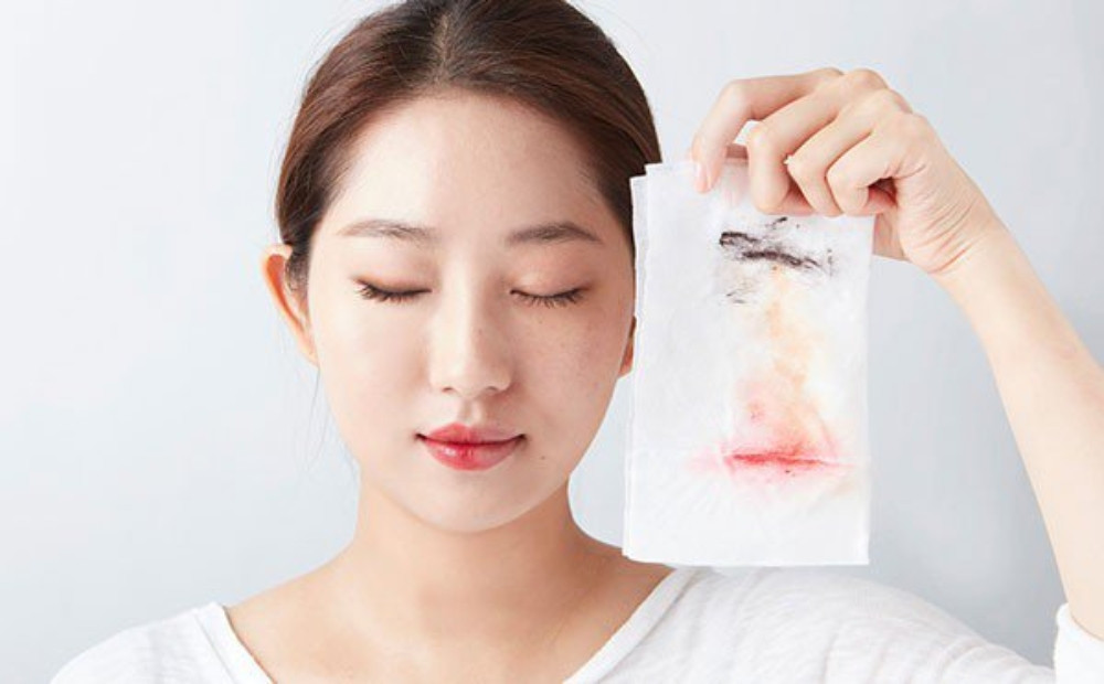 Cách Chăm Sóc Da Mụn Đầu Đen Hiệu Quả và Đơn Giản