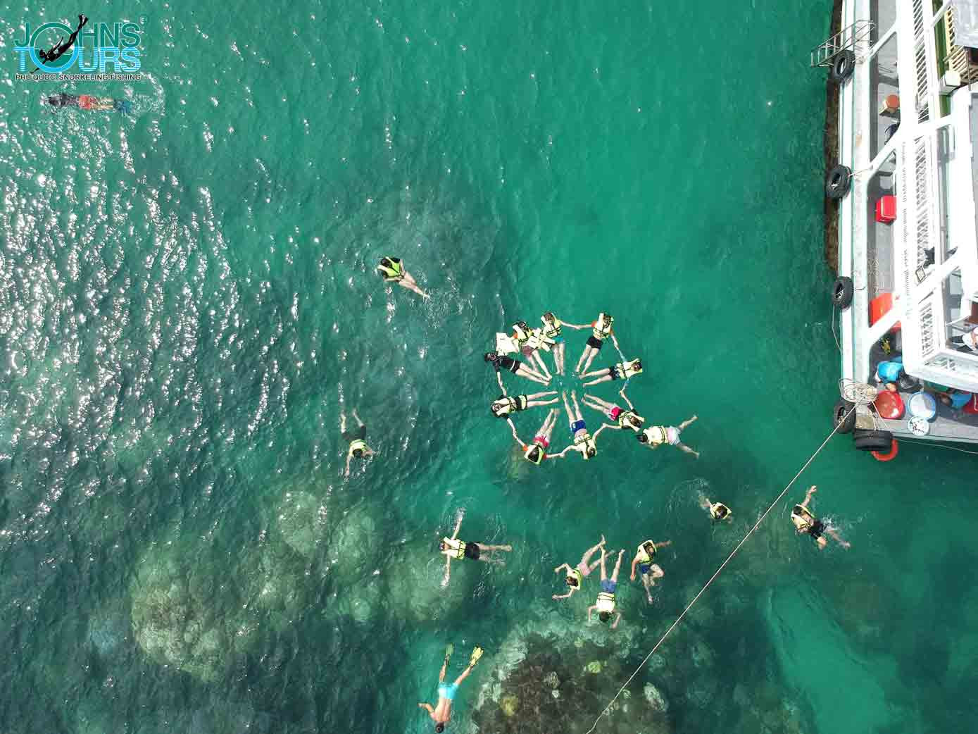 Lặn ngắm san hô cùng John’s Tours Phú Quốc