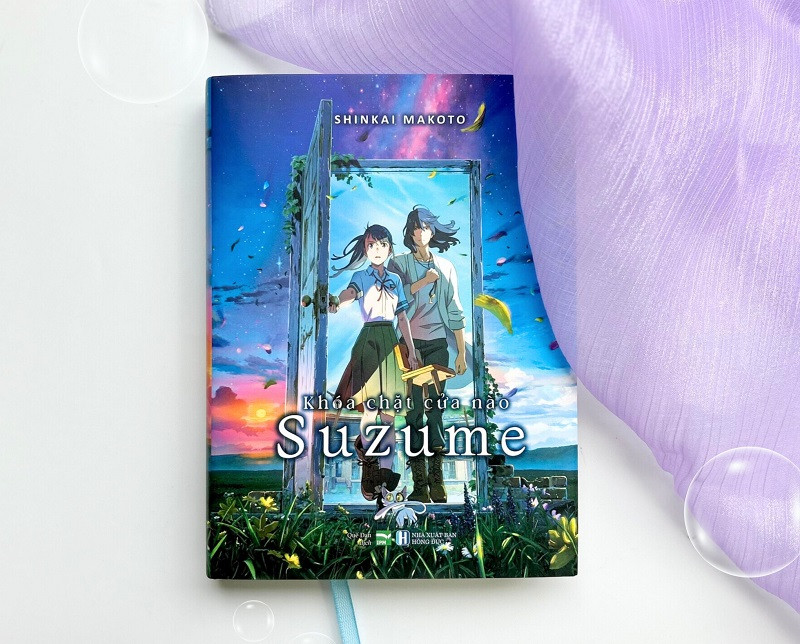 Light novel Khóa chặt cửa nào Suzume (2022)