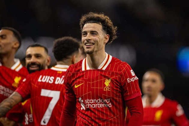 5 trận và 15 ngày đưa Liverpool tiến gần đến chức vô địch Premier League