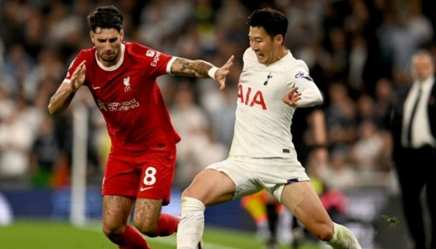Gary Neville dự đoán bất ngờ về kết quả trận Liverpool vs Tottenham