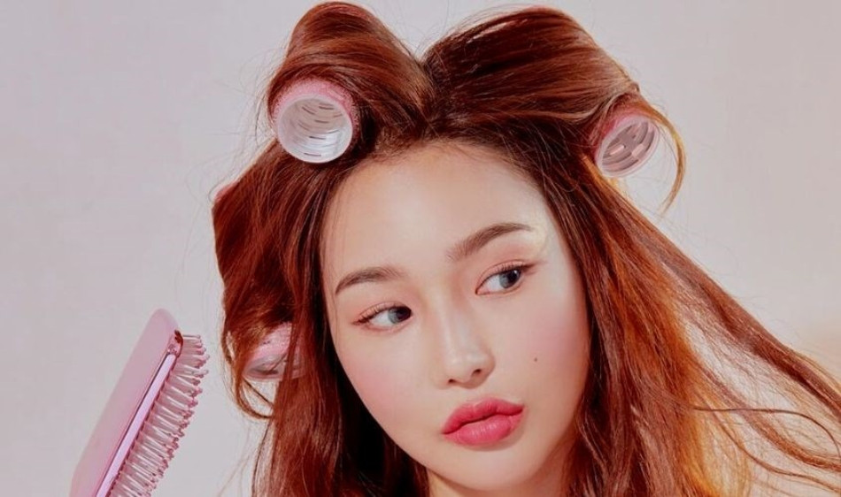 Lô uốn giúp giữ nếp cho tóc xoăn sóng lới