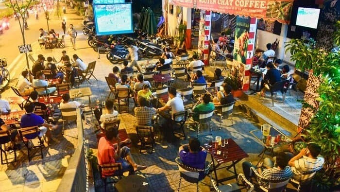 Lựa chọn mặt bằng thiết kế quán nhậu bình dân