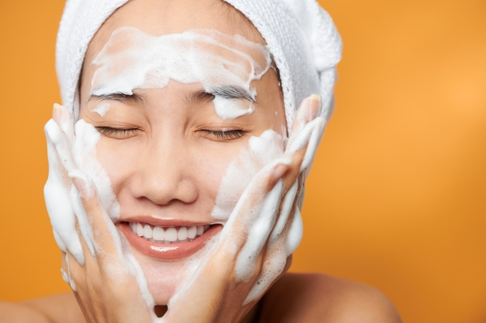 Lựa Chọn Sữa Rửa Mặt Phù Hợp Với Từng Loại Da