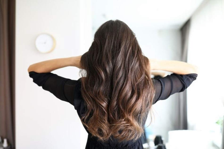 Lưu ý khi chăm sóc tóc để tóc uốn luôn vào nếp bền đẹp