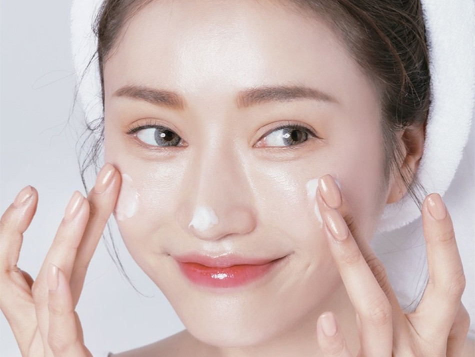 Lý do cần dưỡng ẩm da mặt vào mùa đông đầy đủ