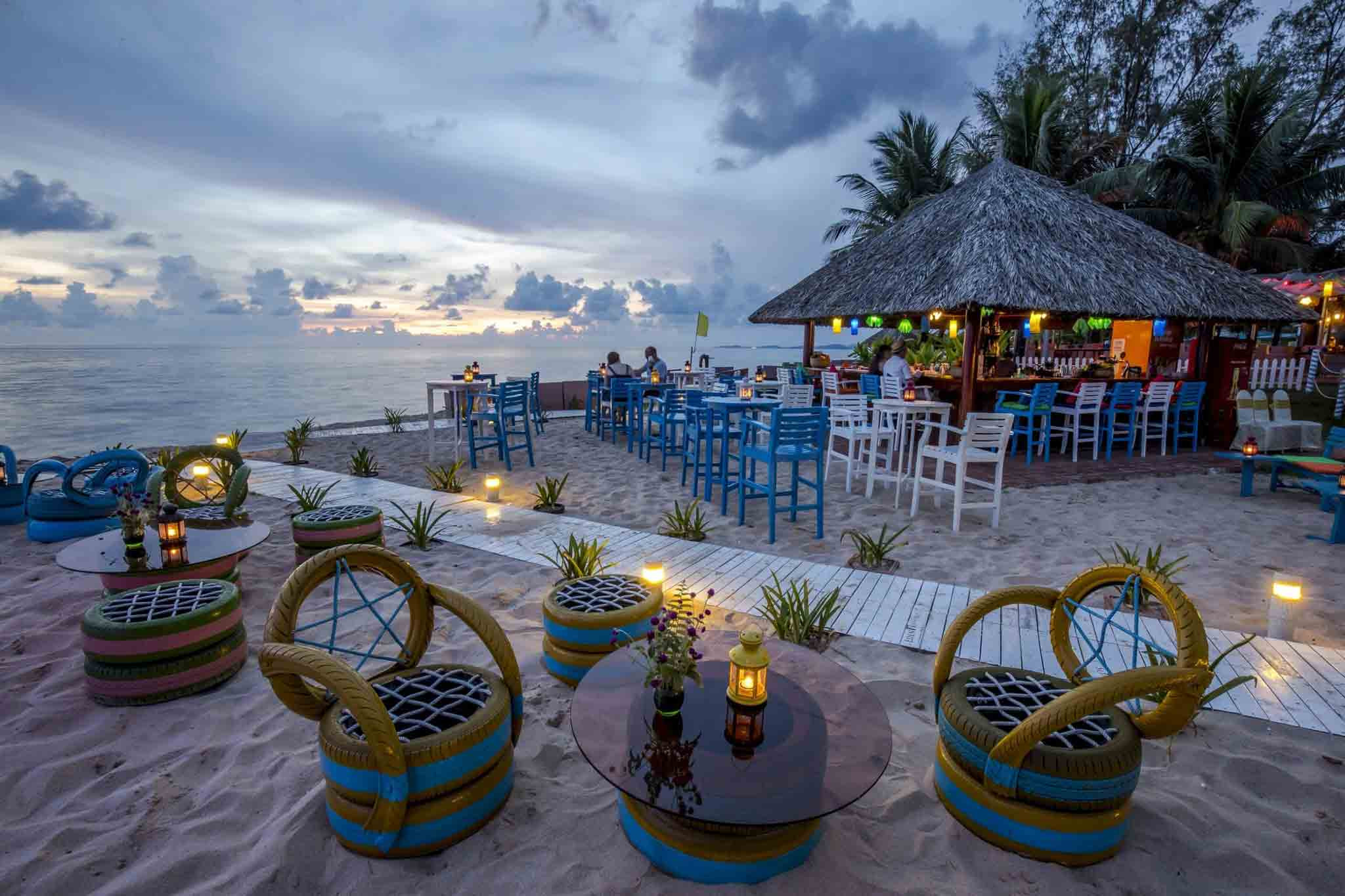 Malibu Beach Bar Eden Resort Phú Quốc