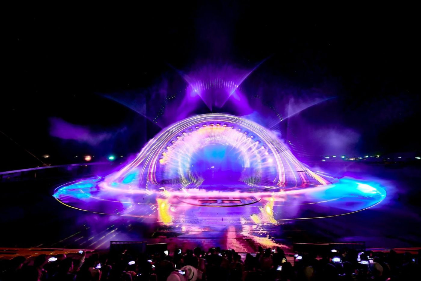 Màn trình diễn hoành tráng Kiss The Stars Phú Quốc