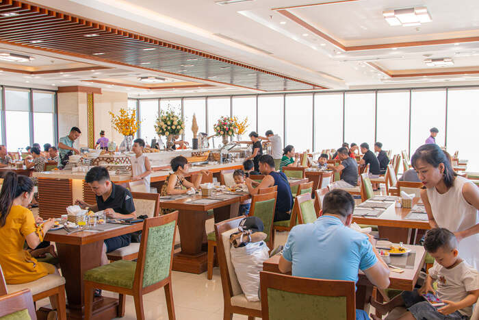 Marina Restaurant tại Rosamia Đà Nẵng Hotel