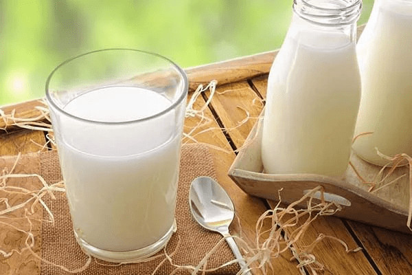 Mặt nạ sữa tươi giúp da rạng rỡ