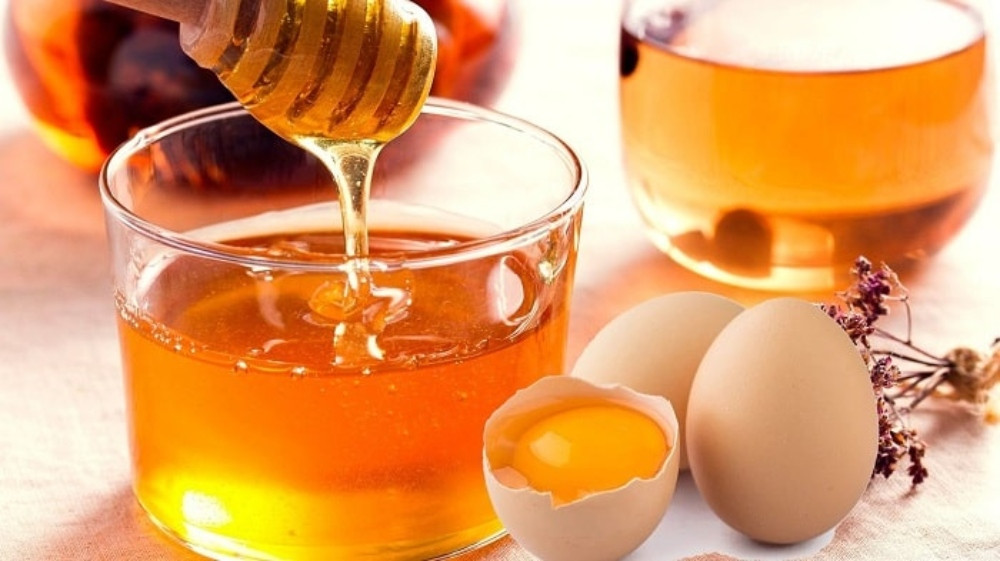 Mặt nạ trứng và mật ong