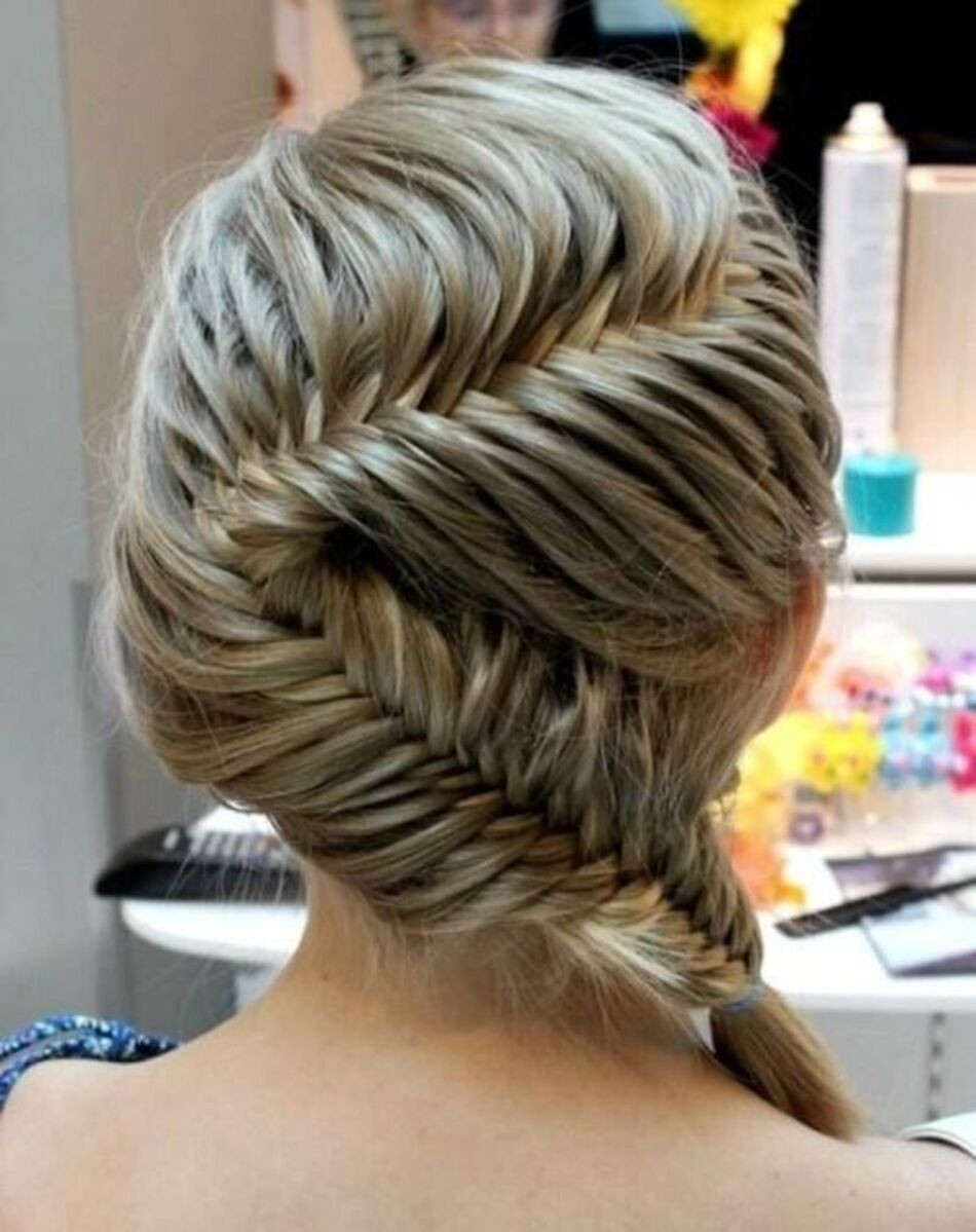 Mẫu tóc tết xương cá hình zic zắc độc đáo