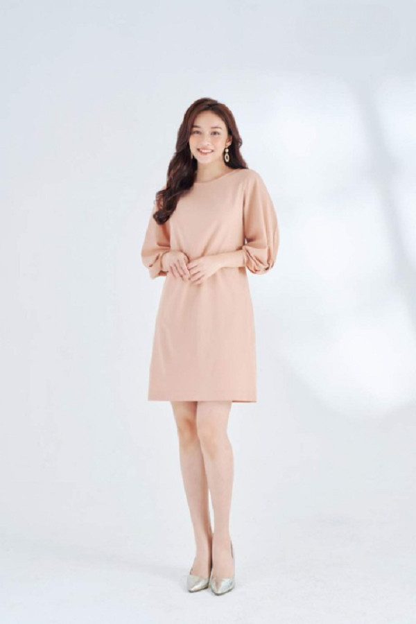 Người béo nên mặc gì? các kiểu váy giấu bụng chân to