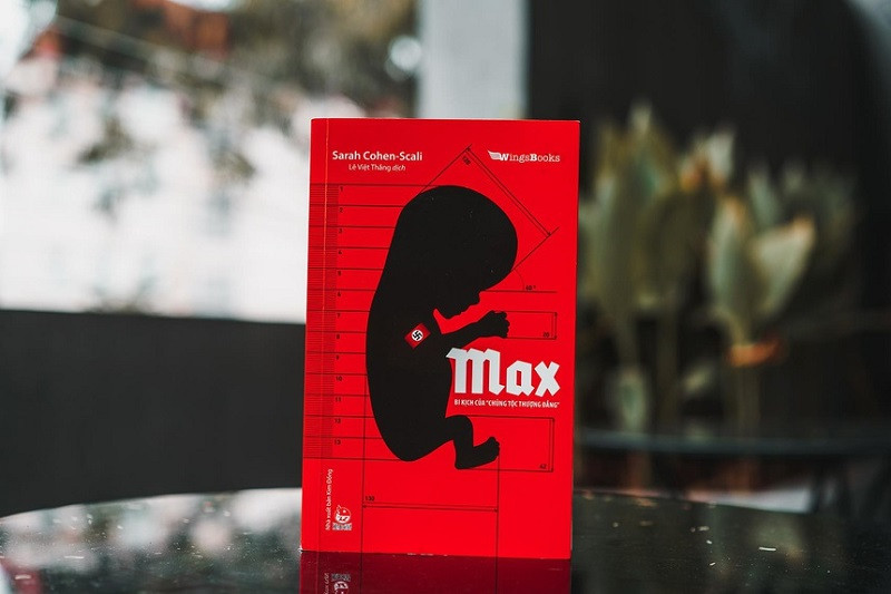 Max - Bi kịch của Chủng tộc thượng đẳng - Sarah Cohen-Scali