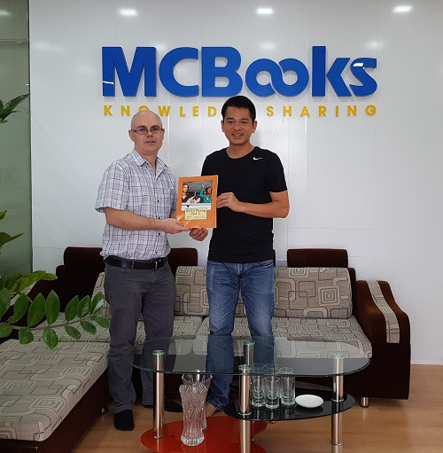 MCBooks là đơn vị được Mike Wattie lựa chọn là đơn vị đầu tiên và duy nhất giữ bản quyền và phát hành bộ sách tại Việt Nam.