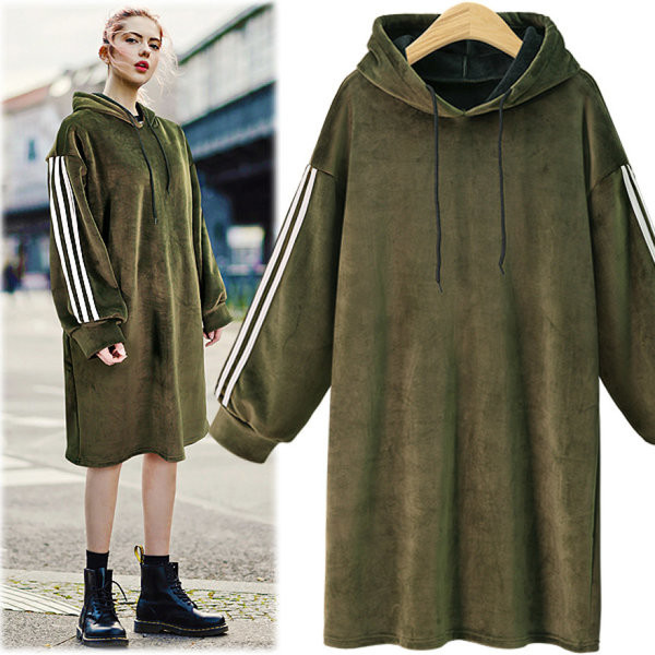 Mix Hoodie dáng suông cùng giày cổ cao cho streetstyle sành điệu