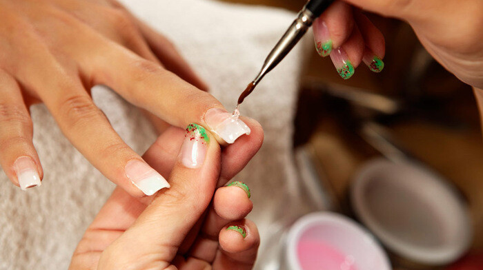 mo-hinh-goi-dau-duong-sinh-ket-hop-lam-nail