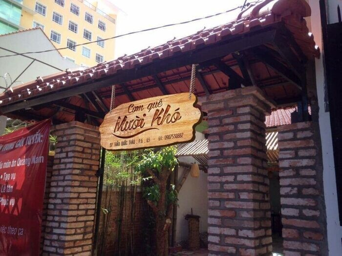 Một số lưu ý khi đặt tên nhà hàng hay