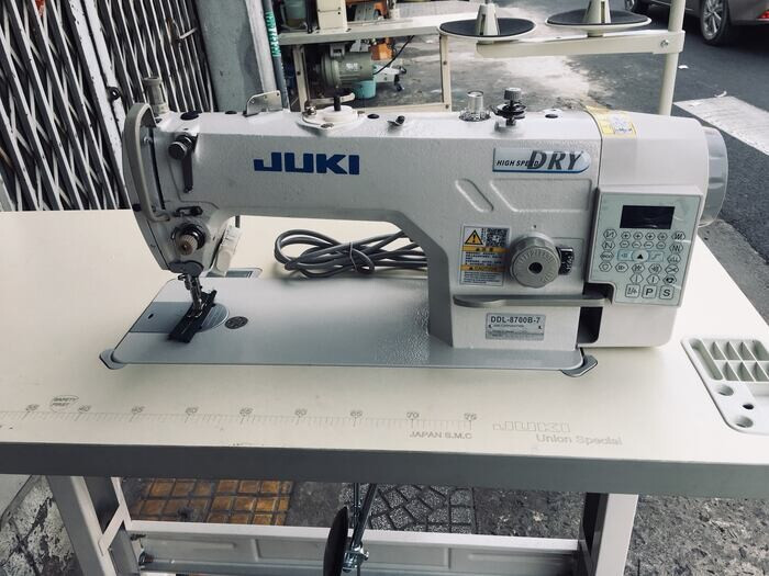 Mua máy móc thiết bị cho xưởng may