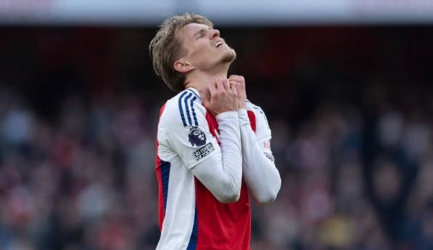 Thua West Ham, giấc mơ vô địch Ngoại hạng Anh đã khép lại với Arsenal