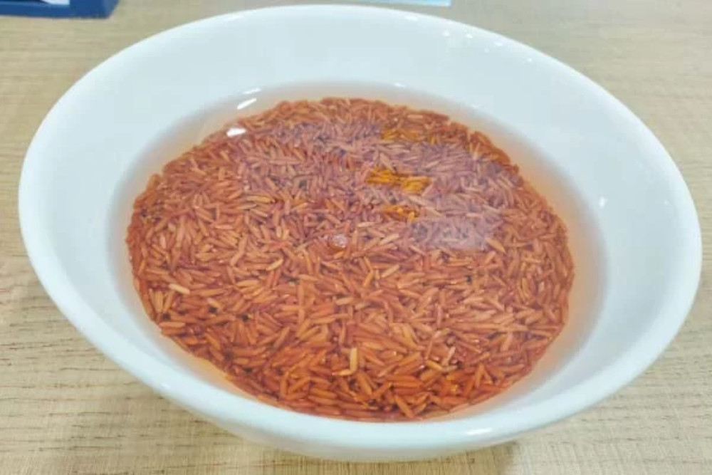 Ngâm gạo lứt đỏ