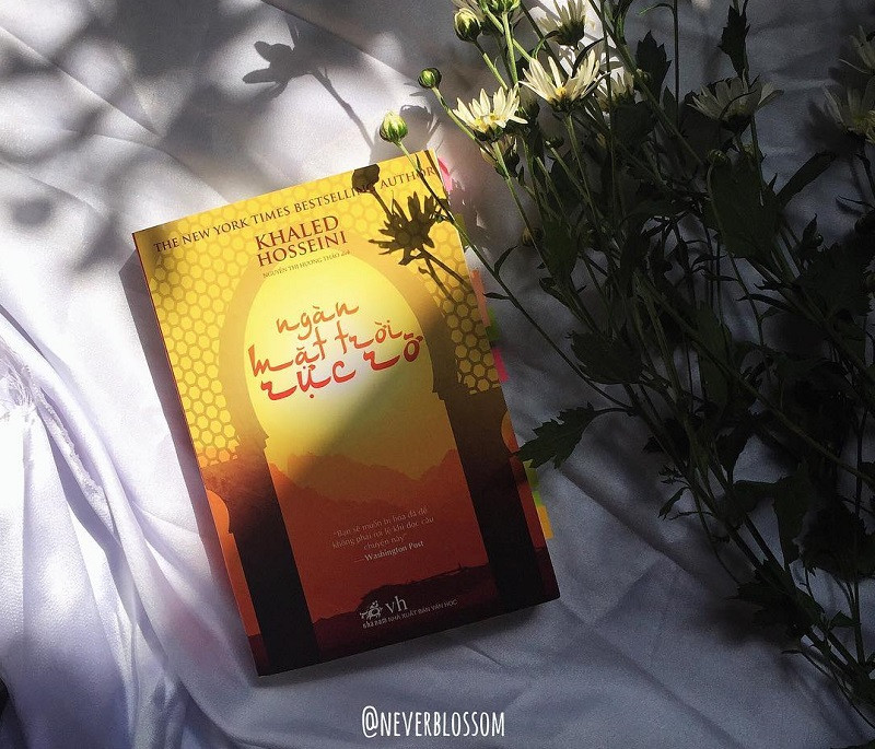 Ngàn mặt trời rực rỡ (A Thousand Splendid Suns)