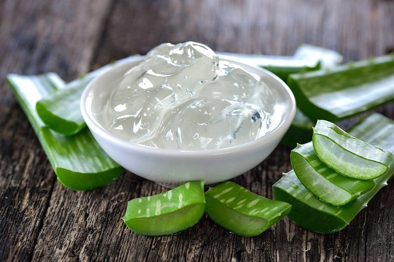 Nha đam giúp làm mềm da và giảm mụn