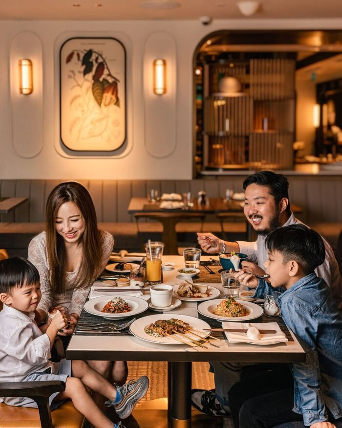 Nhà hàng Estate tại Hilton Singapore Orchard với không gian bếp mở độc đáo