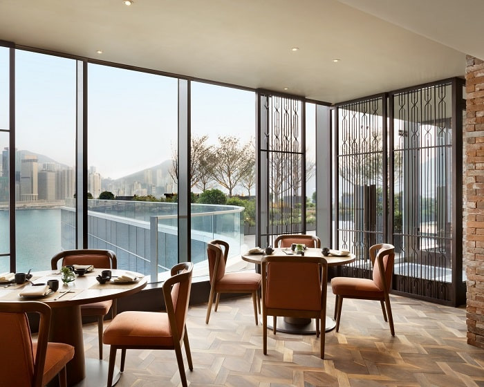 nhà hàng ở khách sạn Kerry Hotel
