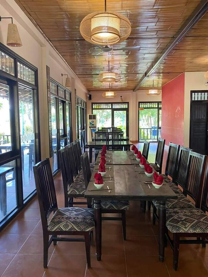 Nhà hàng Place de la Sol tại Sol Bungalows