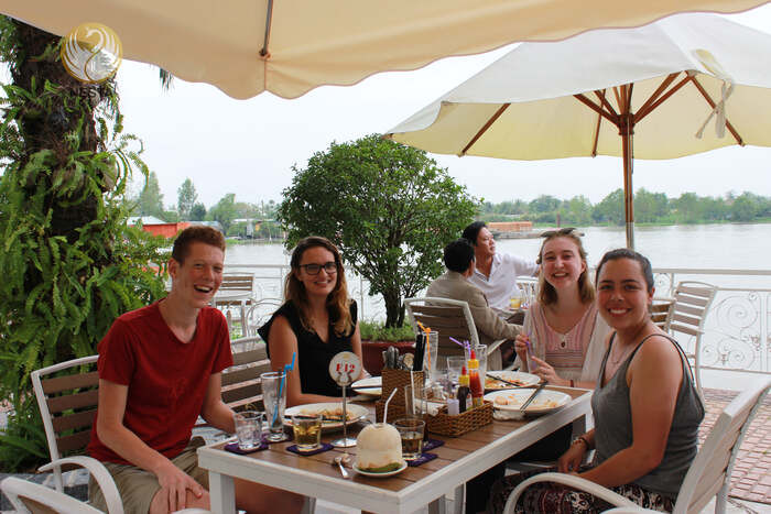 Nhà hàng Riverside tại khách sạn Nesta Cần Thơ