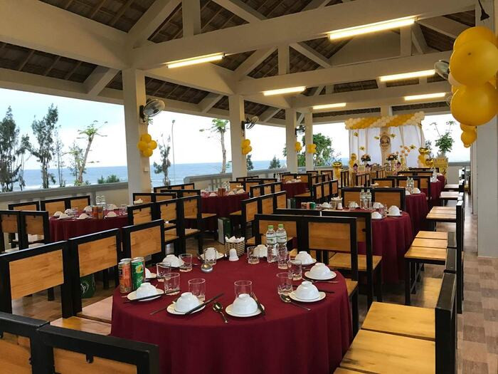 Nhà hàng Sealilies tại Sea Star Resort Quảng Bình