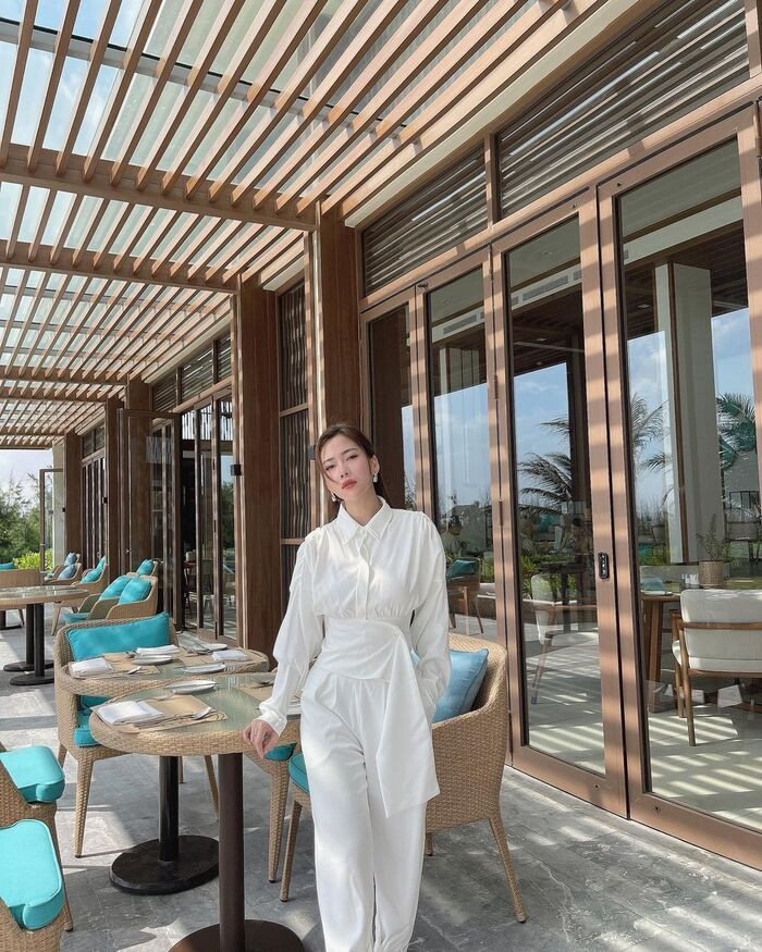 Nhà hàng tại Maia Resort với thiết kế hiện đại