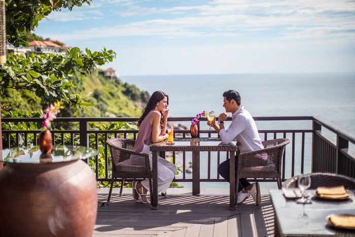 Nhà hàng view biển tại Banyan Tree Lăng Cô