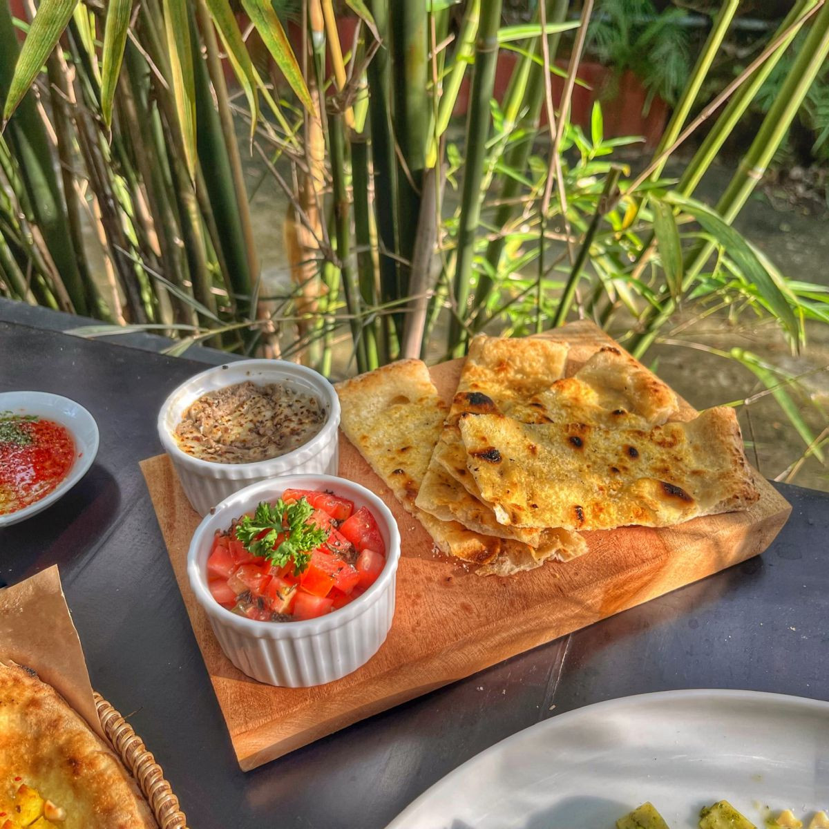 Nhum biển pate tại The Home Pizza