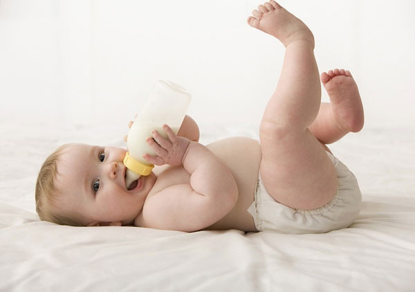 Những sai lầm hết sức nghiêm trọng của các bà mẹ khi cho con bú