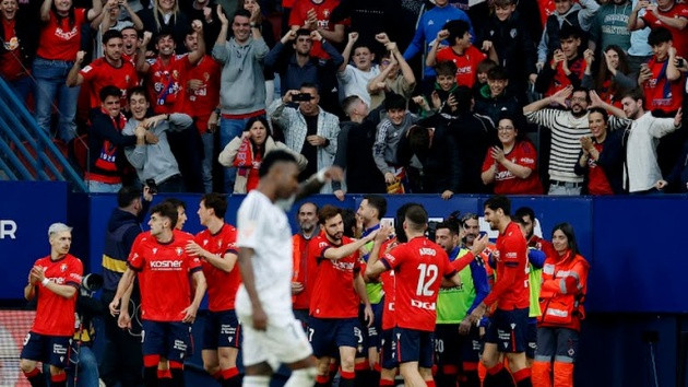 Osasuna thể hiện tinh thần kiên cường
